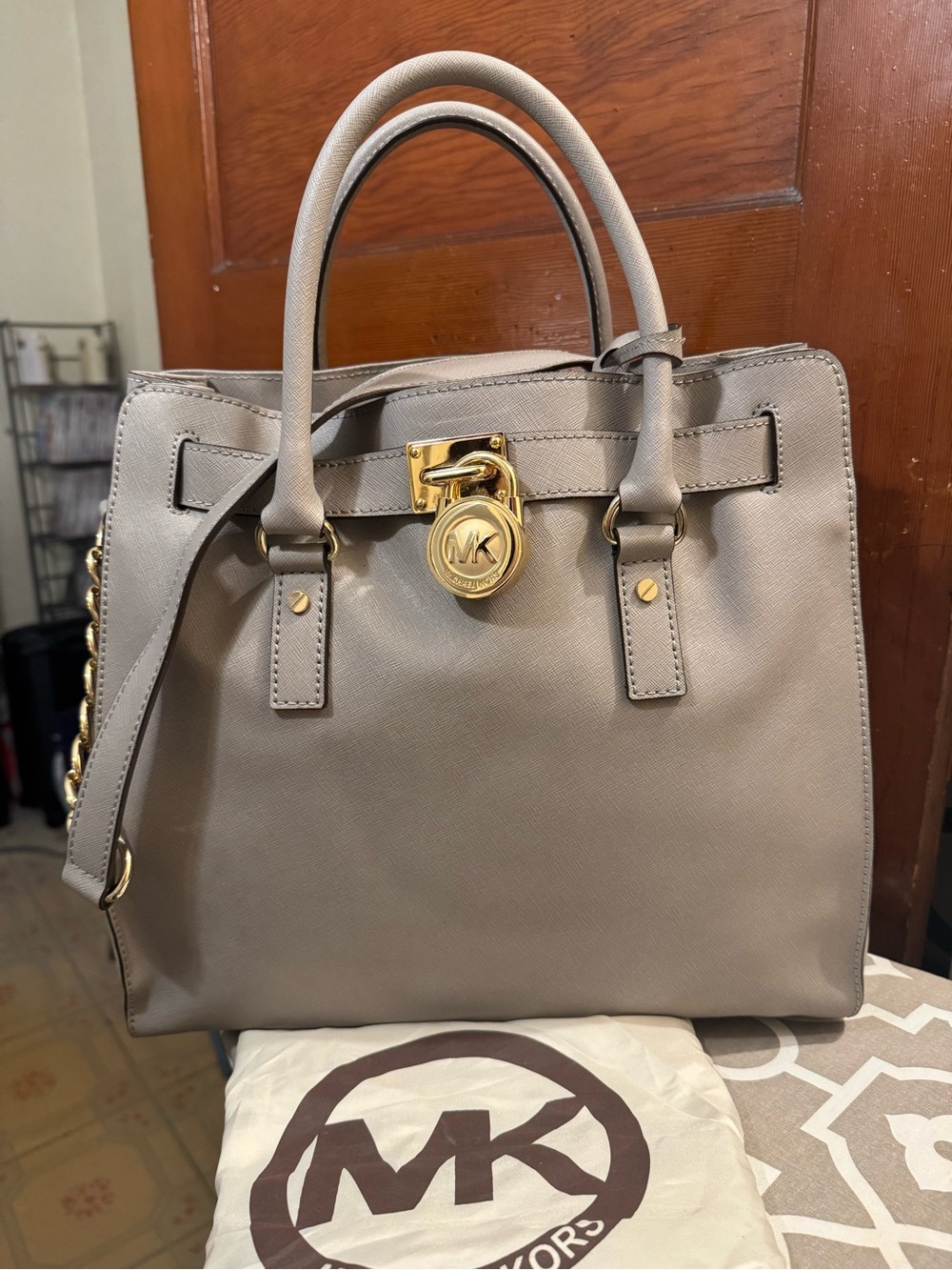 Michael Kors Large Hamilton Saffiano Leather Tote - Gray/Gold (EUC)